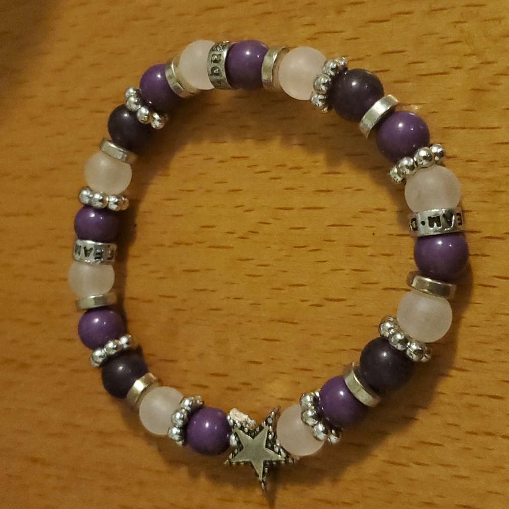 Amethyst and quartz bracelet